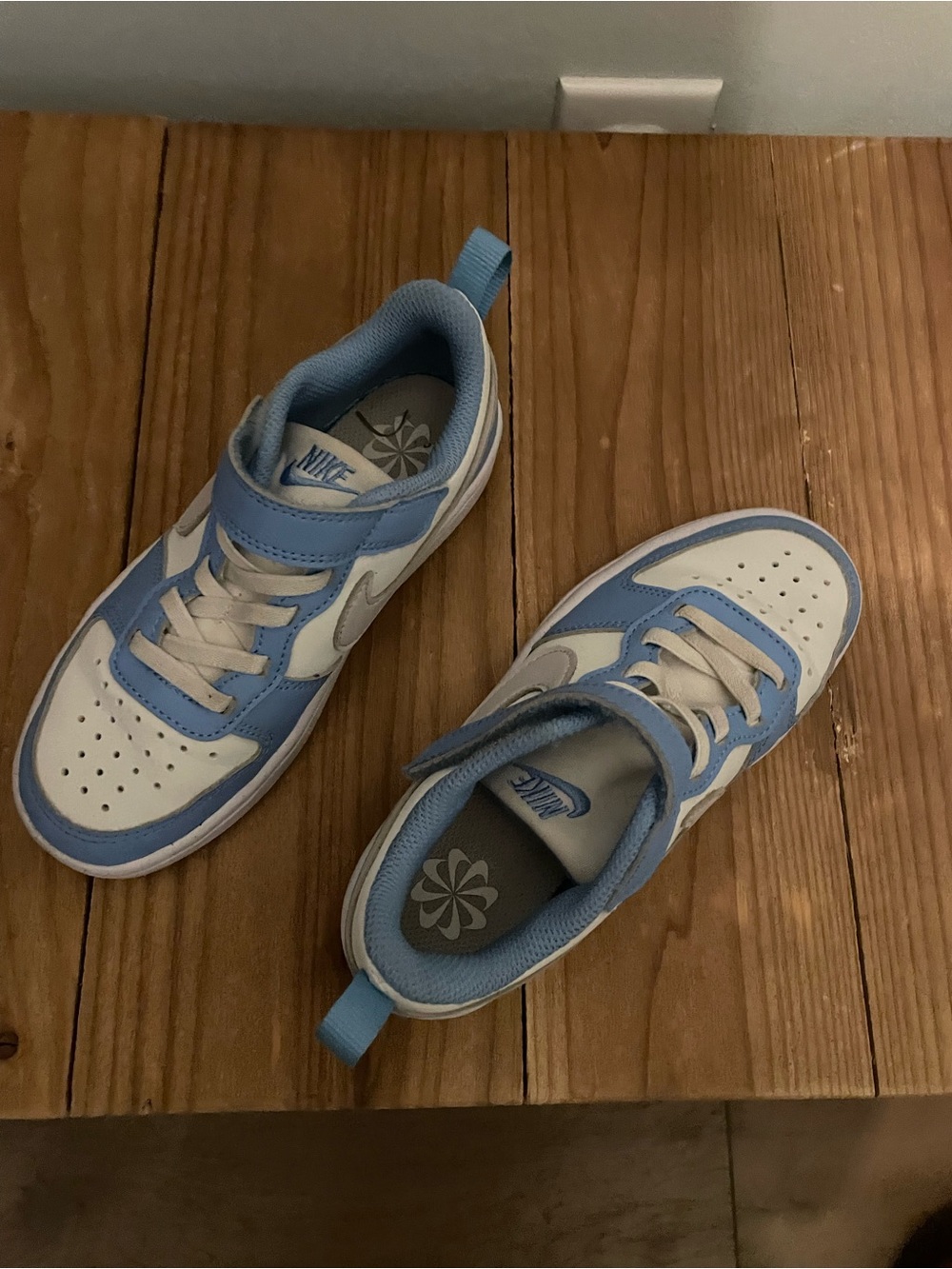 Nike Kids Light Blue and White Hook-and-Loop Sneakers